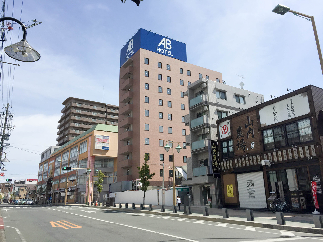 続報 完成まであと少し 磐田駅前のabホテルが大分できあがってる 予定通りなら17年5月中のオープン 磐田市中泉 浜松つーしん